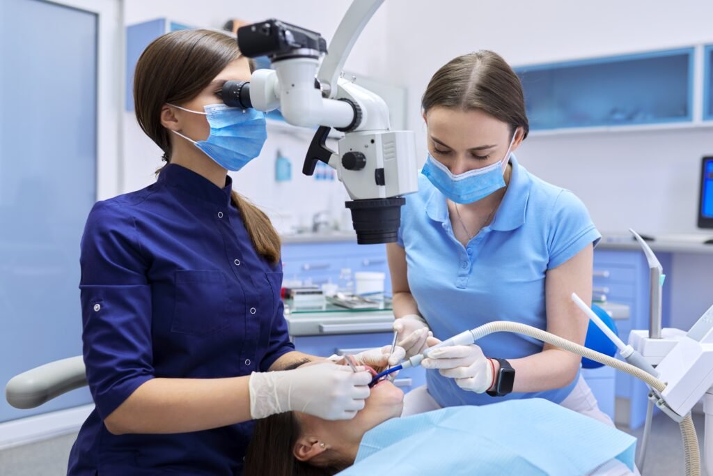 How to Choose the Best Dental Clinic in Bangalore for Long-Lasting Oral Health